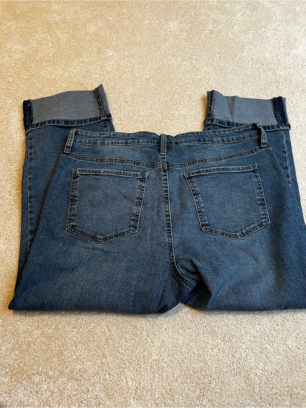Wonderly Dark Blue Cropped Jeans with Cuffed Hem - Picture 4 of 4